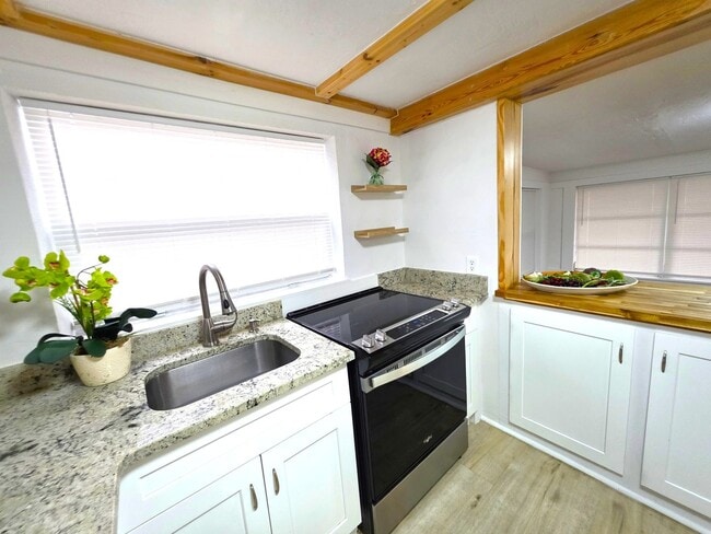 Building Photo - Vero Beach Rentals. Vero Beach Rent, LLC and Property Management Company