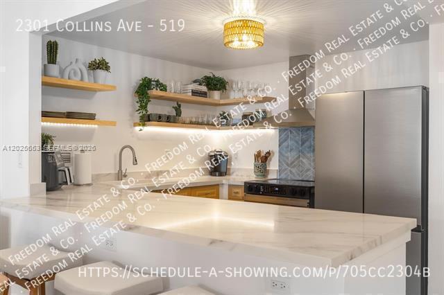 Building Photo - 2301 Collins Ave