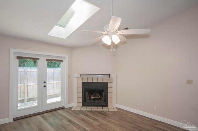 Building Photo - 5051 Grande Dr