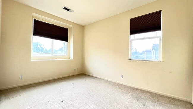 Building Photo - 1693 Salamoni Ct