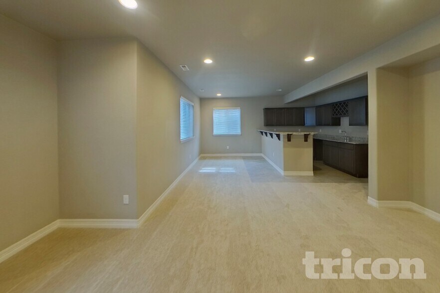 Building Photo - 1804 Ruddlesway Dr