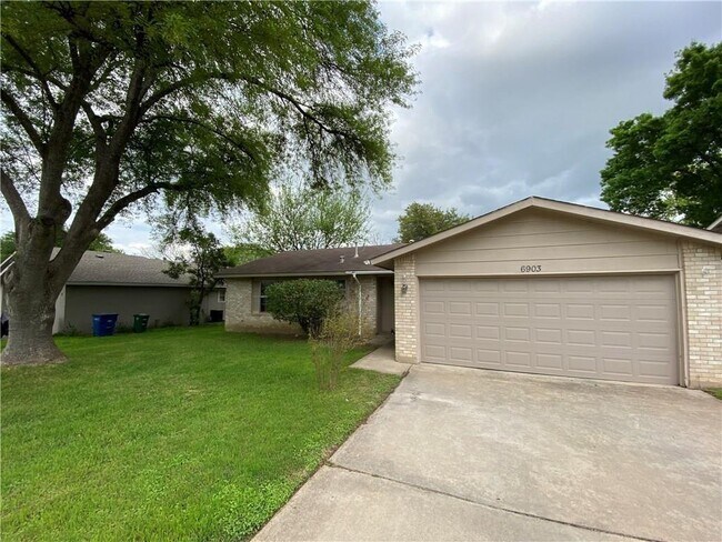Building Photo - 6903 Skynook Dr