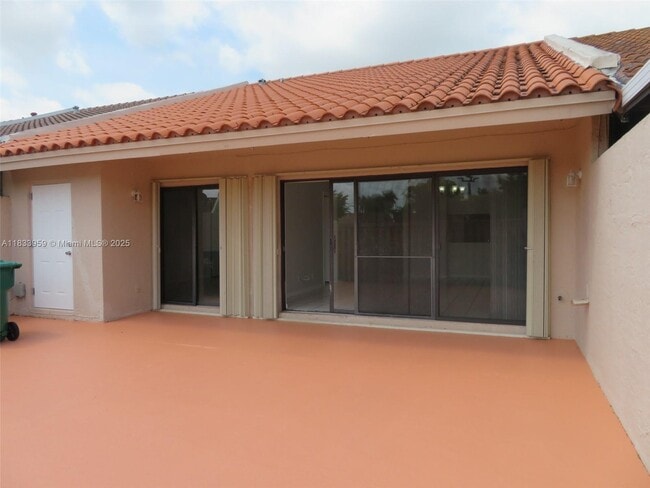 Building Photo - 6203 SW 147th Pl Cir
