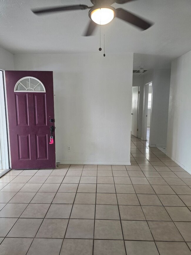 Primary Photo - 3 bedroom 1 bath