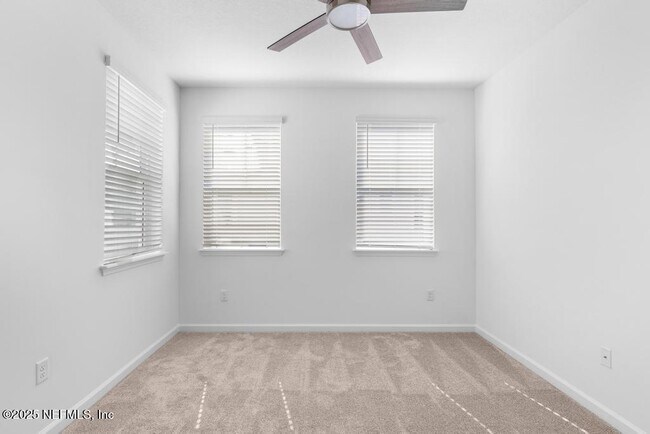 Building Photo - 469 Marquesa Cir