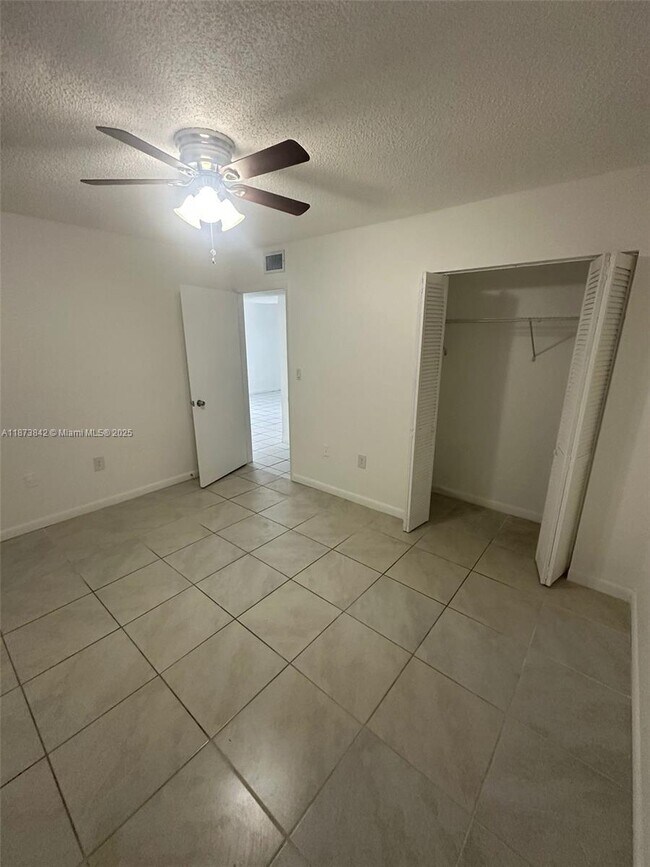 Building Photo - 2690 W 76th St