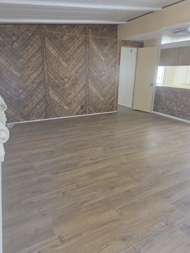 Building Photo - 9126 Milpas Dr