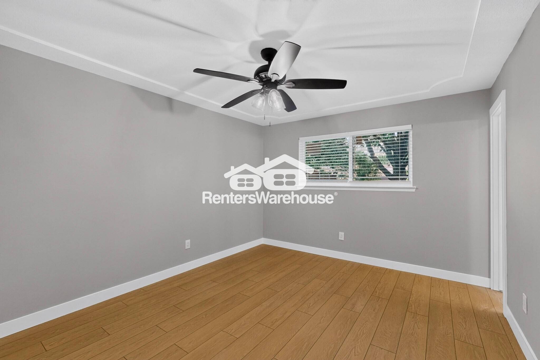 Building Photo - 5306 Vincennes Ct