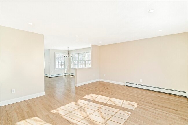 Building Photo - 21 Hodgkins Dr