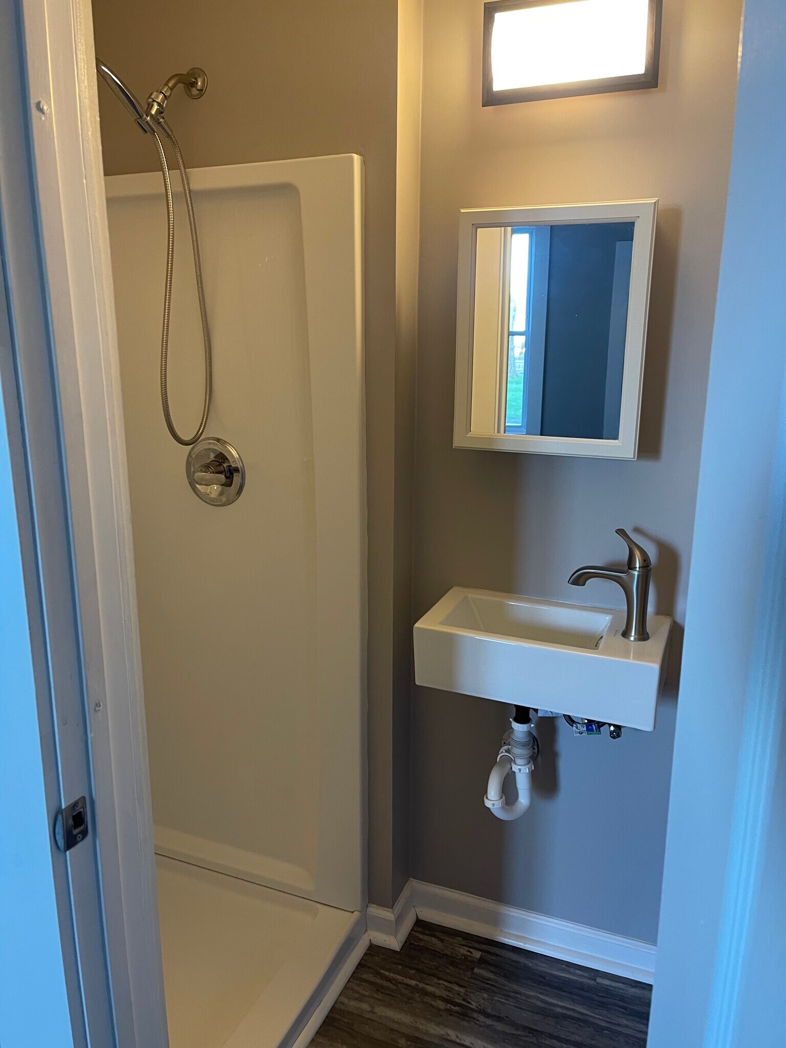 Building Photo - 1389 Broadway