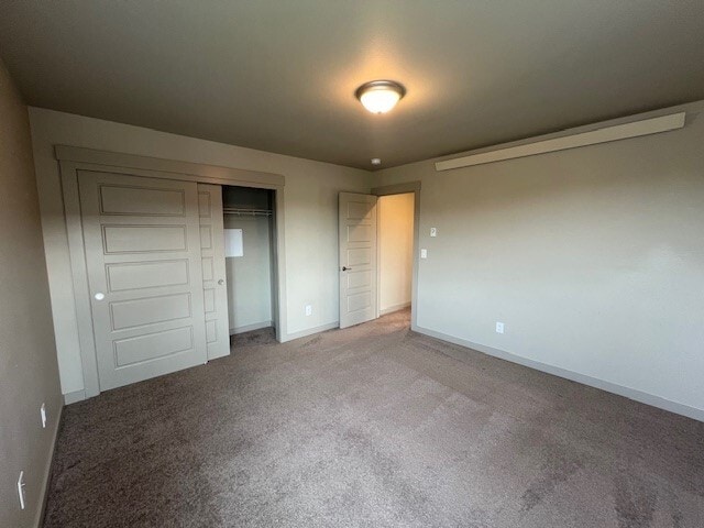 Building Photo - 2200 Greenview Cir