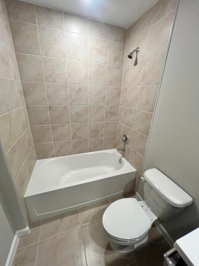 Building Photo - 5951 NW Baynard Dr