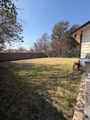 Building Photo - 604 Red Coat Ln