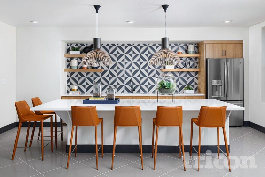 Building Photo - 1280 Victorian St