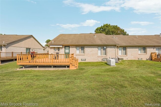 Building Photo - 35263 Kings Forest Blvd