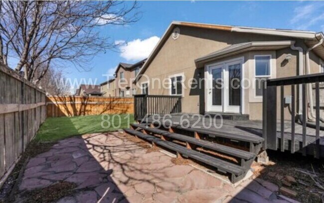 Building Photo - **HALF OFF First Months Rent**