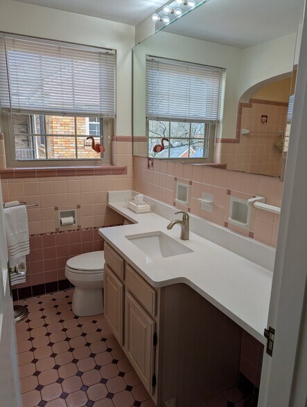 Building Photo - 6201 Lisbon Ave