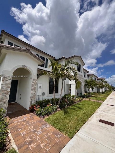 Building Photo - 12860 SW 232nd Ter