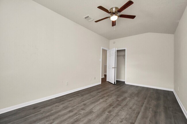 Building Photo - 2626 Orchard Creek Ln