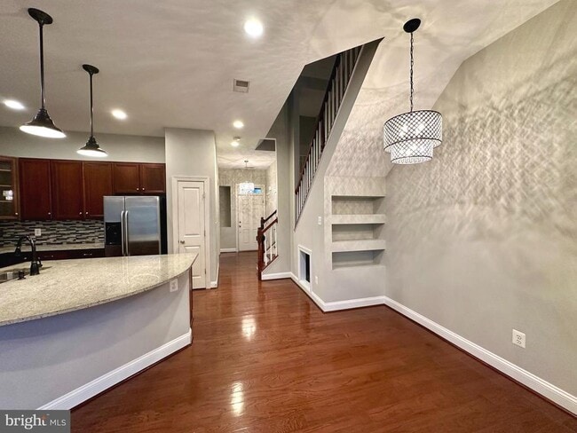 Building Photo - 9032 Ribbon Falls Loop