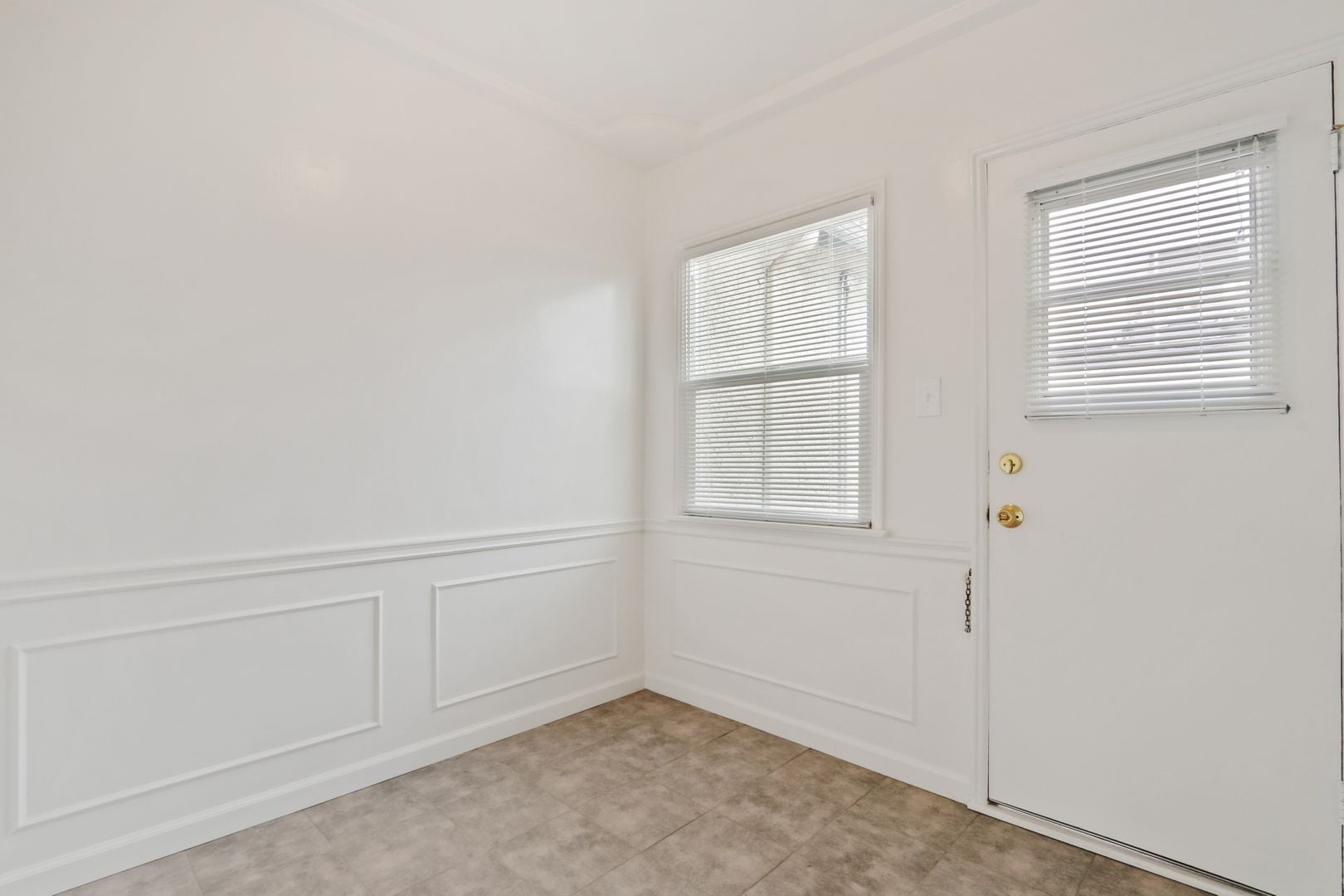 Building Photo - 2024-2026 Ocean Park Blvd