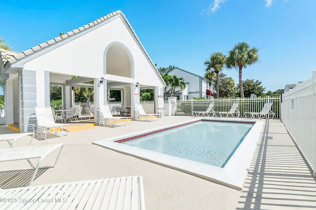 Building Photo - 807 Mystic Dr