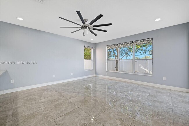 Building Photo - 1852 SW 156th Ave