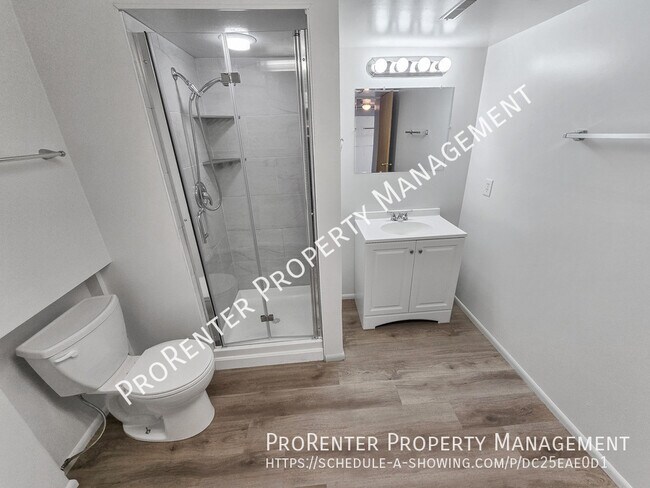 Building Photo - 239 E 975 S
