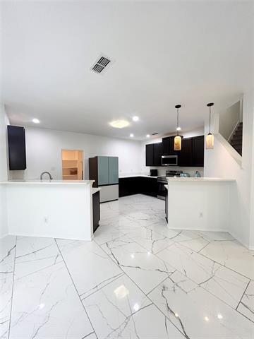 Building Photo - 2221 Juarez Dr