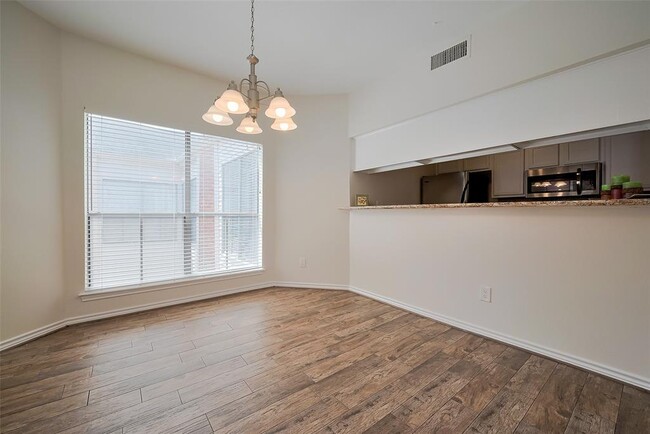 Building Photo - 10176 Oakberry St