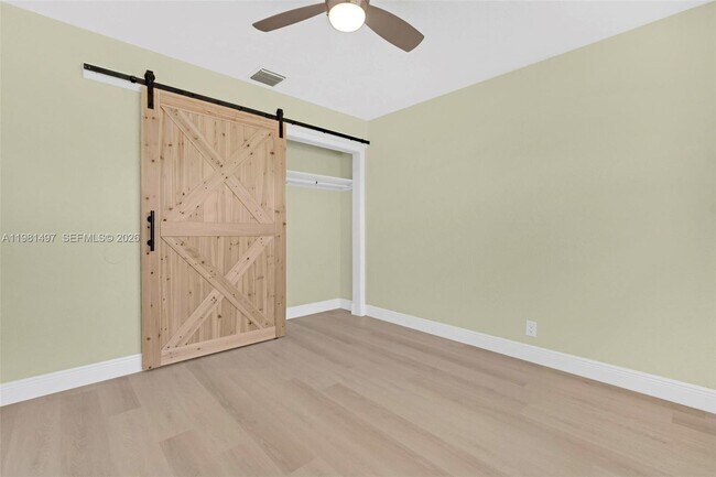 Building Photo - 369 Phippen Waiters Rd