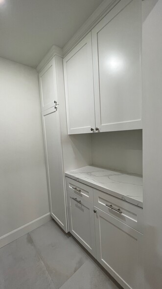 Building Photo - 4500 Whitsett Ave