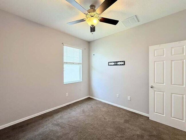 Building Photo - 8222 Willow Beach Dr