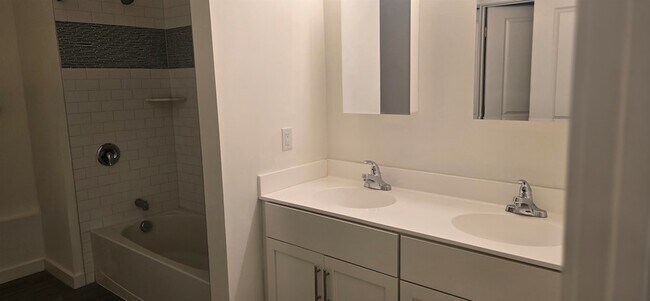 Building Photo - 61 Virginia Ave