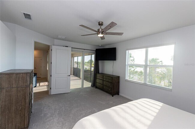 Building Photo - 16572 Kingwood Ln