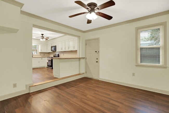 Building Photo - 3607 Highland Park Pl