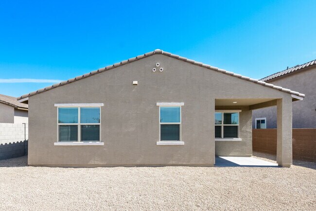 Building Photo - 19901 W Badgett Ln