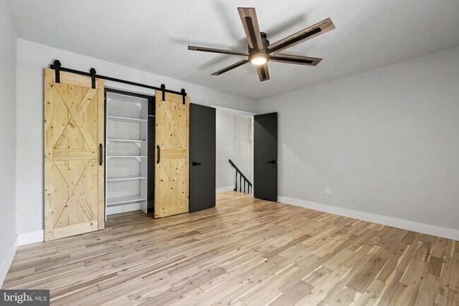 Building Photo - 2105 Glencourse Ln