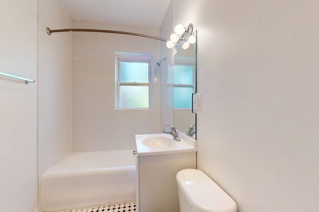 Floorplan - 5222-38 S. Drexel Avenue