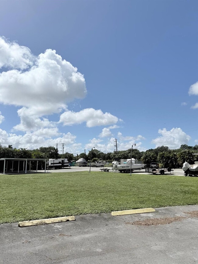 Building Photo - 2090 SW 85th Ave