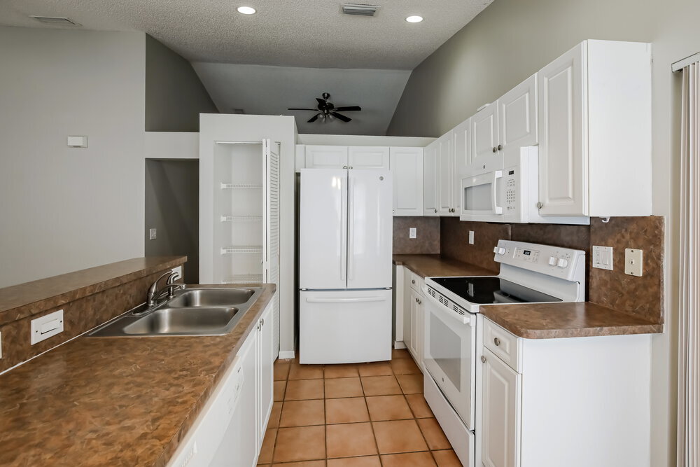 Building Photo - 3370 NW 78th Ave