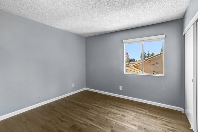 Building Photo - 625 Forester Ln