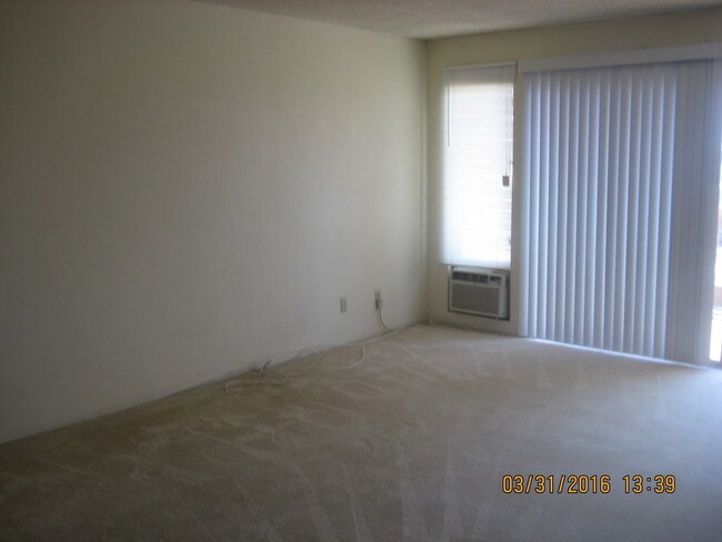 Building Photo - Pet Friendly Aiea Townhouse with A/C