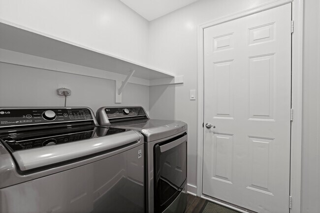 Building Photo - 4001 Mossy Bank Ln