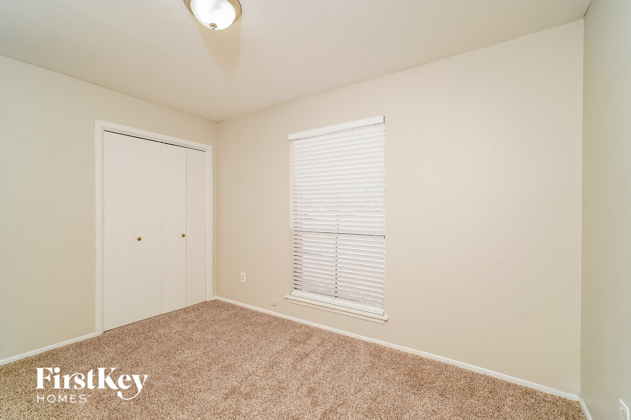 Building Photo - 1702 Jay Schellman St