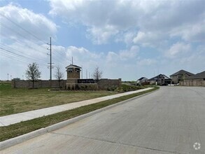 Building Photo - 5005 Vly Frg Dr
