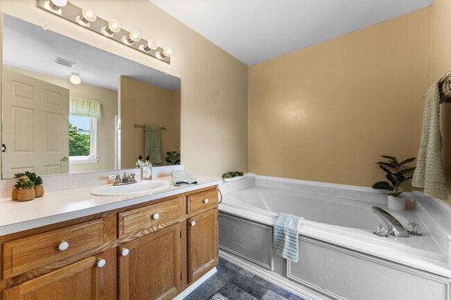 Building Photo - 4141 Crystal Creek Dr