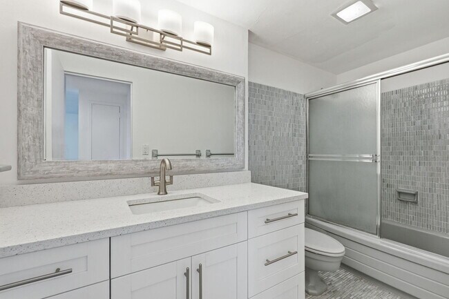 Building Photo - 2800 N Flagler Dr