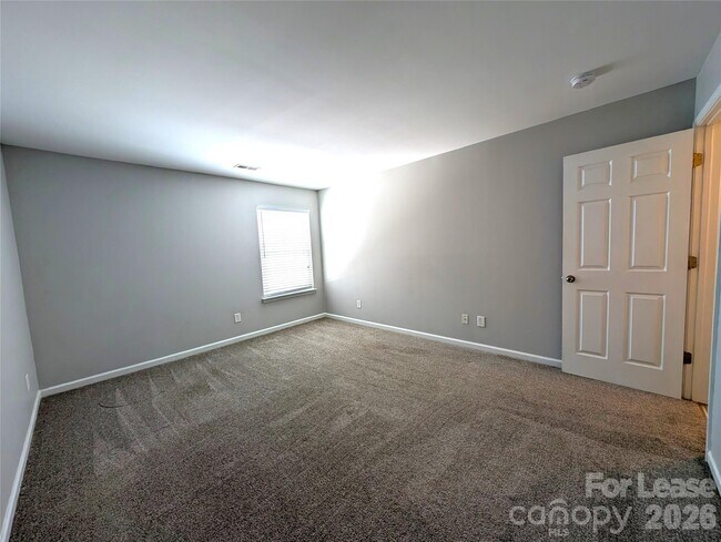 Building Photo - 12444 Caracara Ct