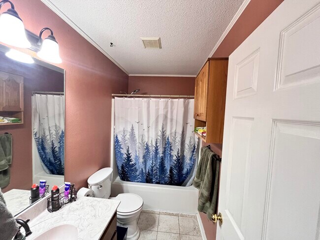 Building Photo - 431 Pristine Water Ln